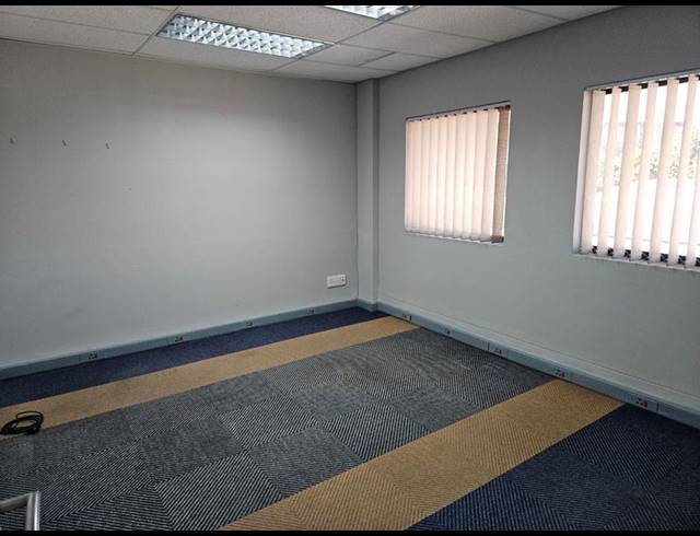 BUSINESS PROPERTY TO RENT IN WOODMEAD